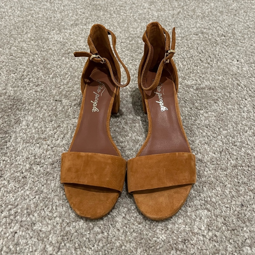 FP brown heels
